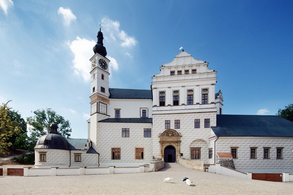 Východočeská galerie v Pardubicích - Zámek