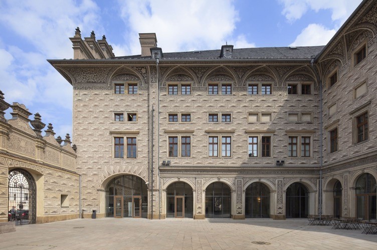 01schwarzenbersky palac